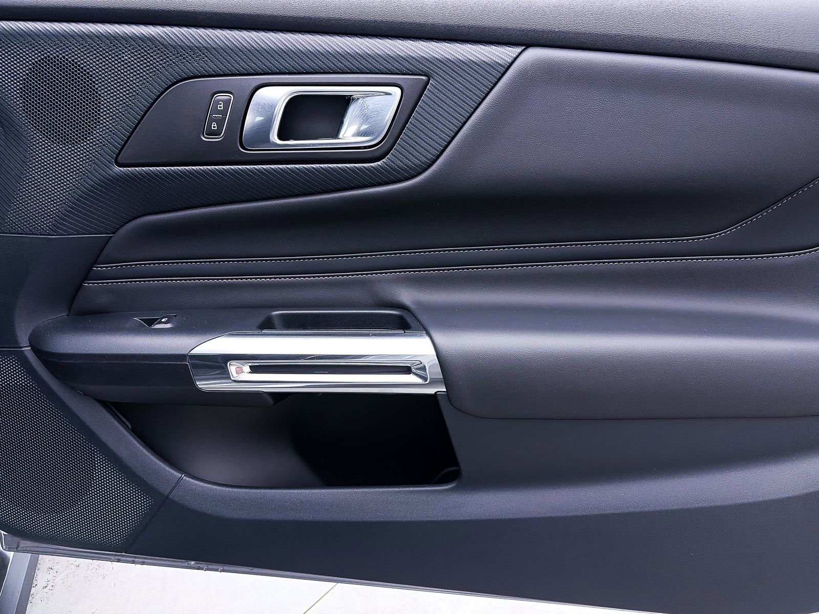 Used 2024 Ford Mustang GT Premium image 35