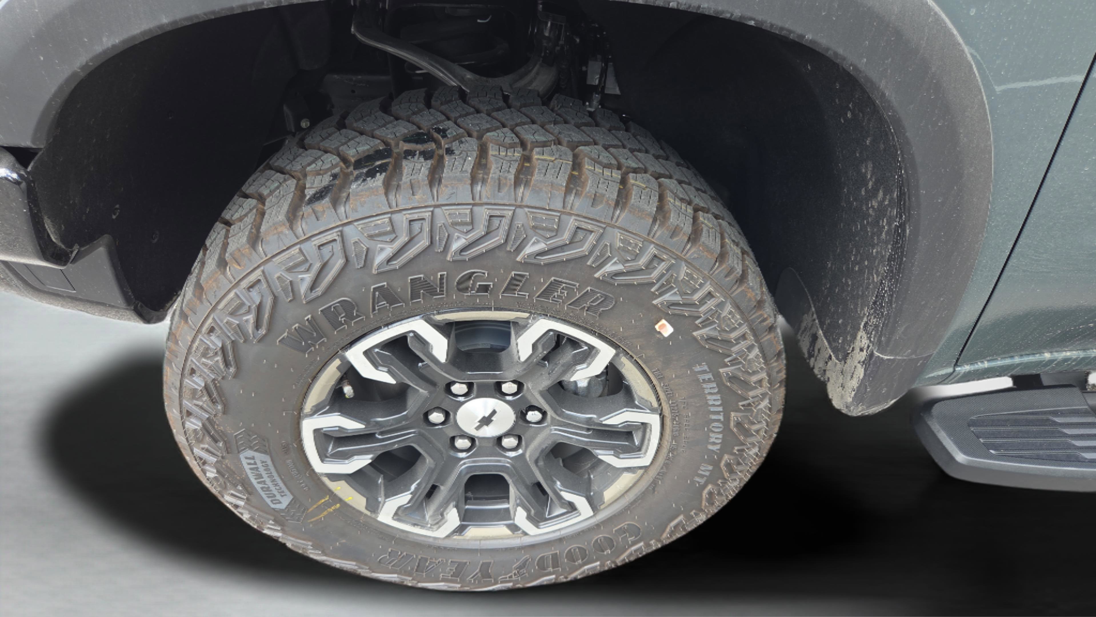 New 2026 Chevrolet Silverado 1500 ZR2 AWD/4WD image 32