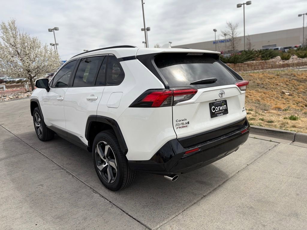 Used 2025 Toyota RAV4 SE image 4