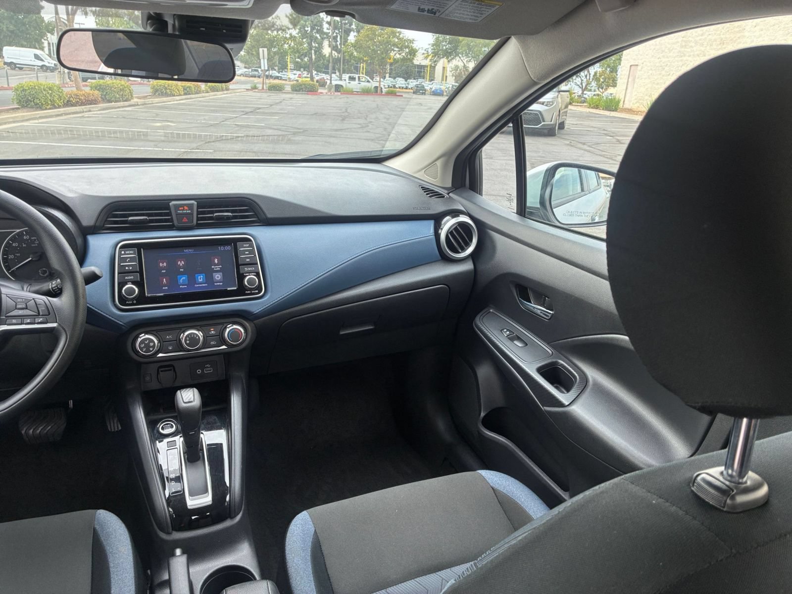 Used 2025 Nissan Versa SV FWD image 32