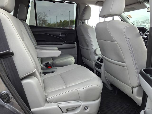 Used 2017 Honda Pilot Elite image 16