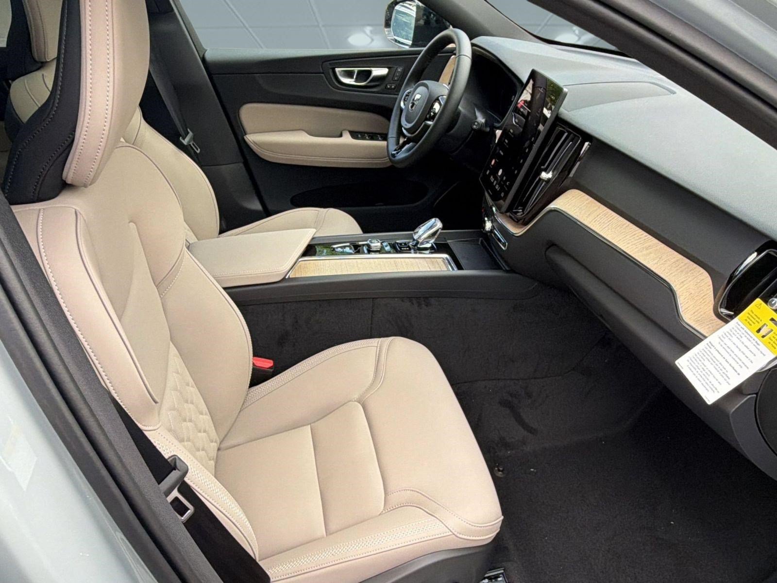 New 2026 Volvo XC60 B5 Plus w/ Climate Package AWD/4WD image 24