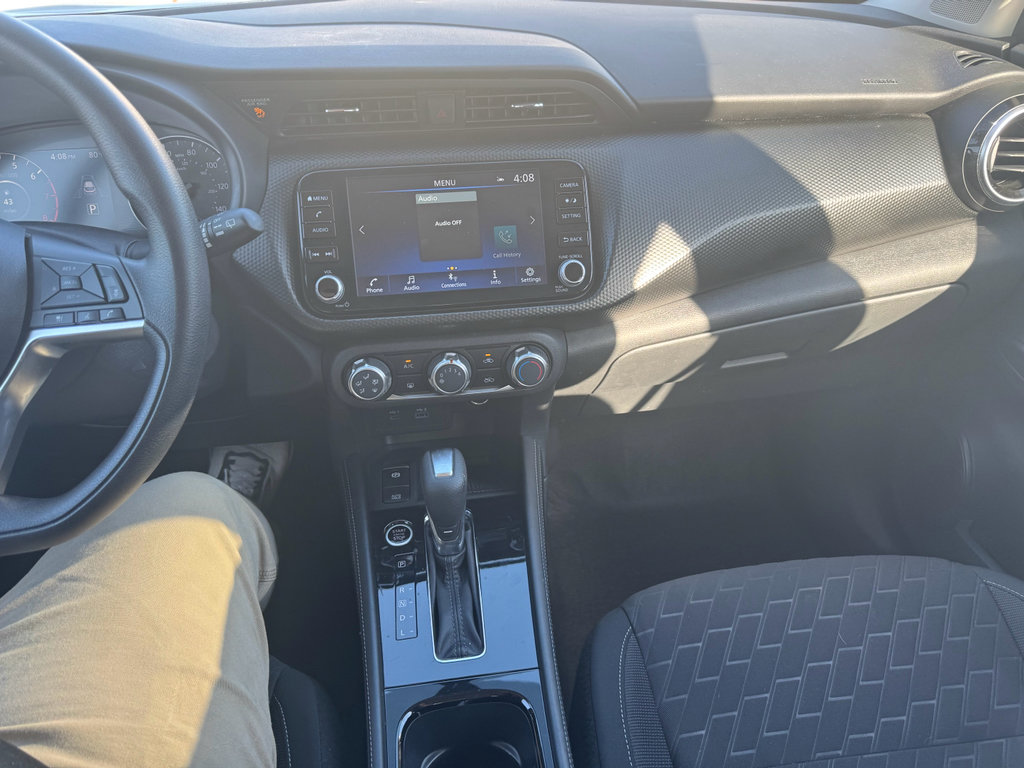 Used 2024 Nissan Kicks SV image 24