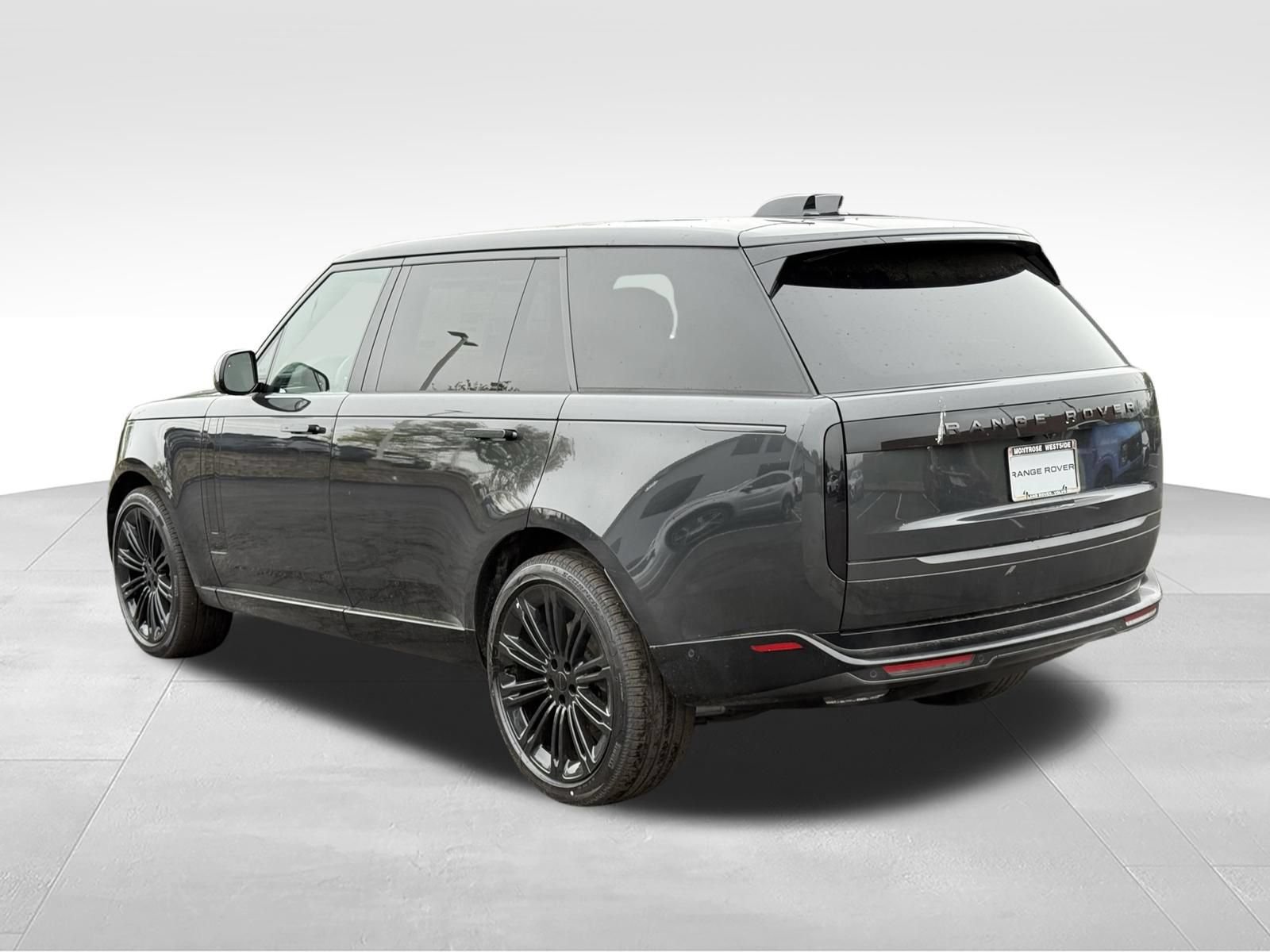 New 2026 Land Rover Range Rover Long Wheelbase SE AWD/4WD image 3