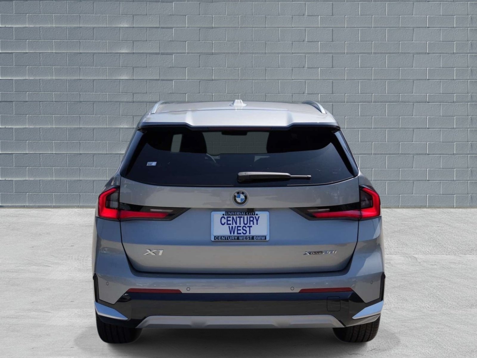New 2026 BMW X1 xDrive28i w/ Convenience Package AWD/4WD image 4