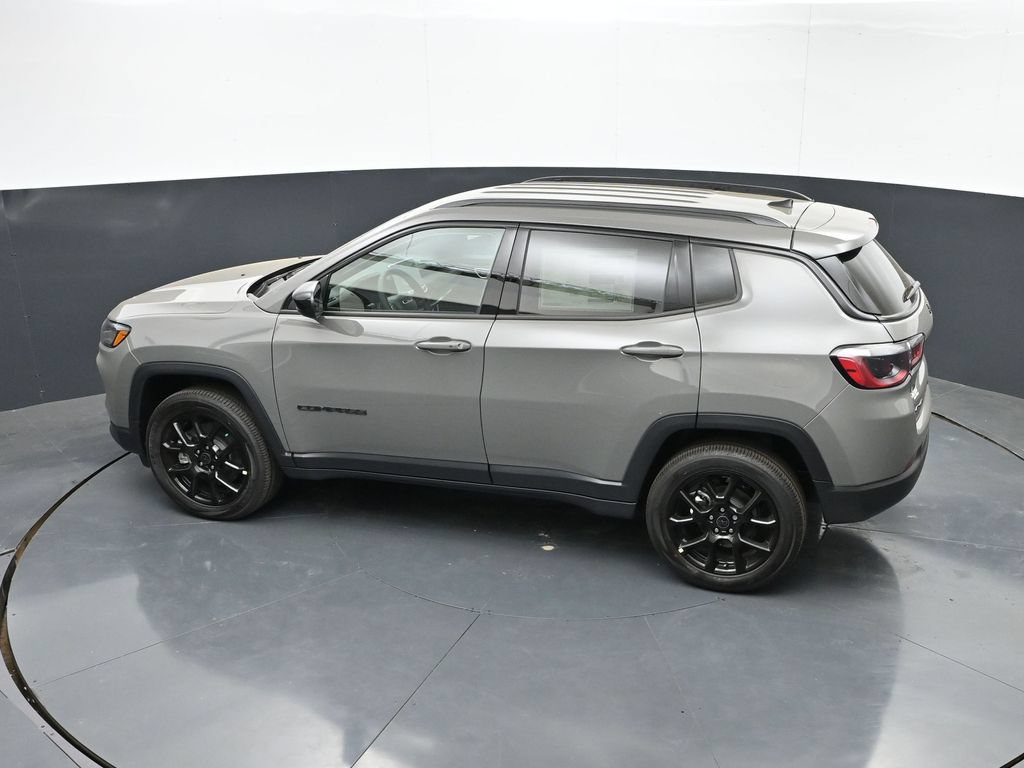 New 2026 Jeep Compass Latitude AWD/4WD image 35