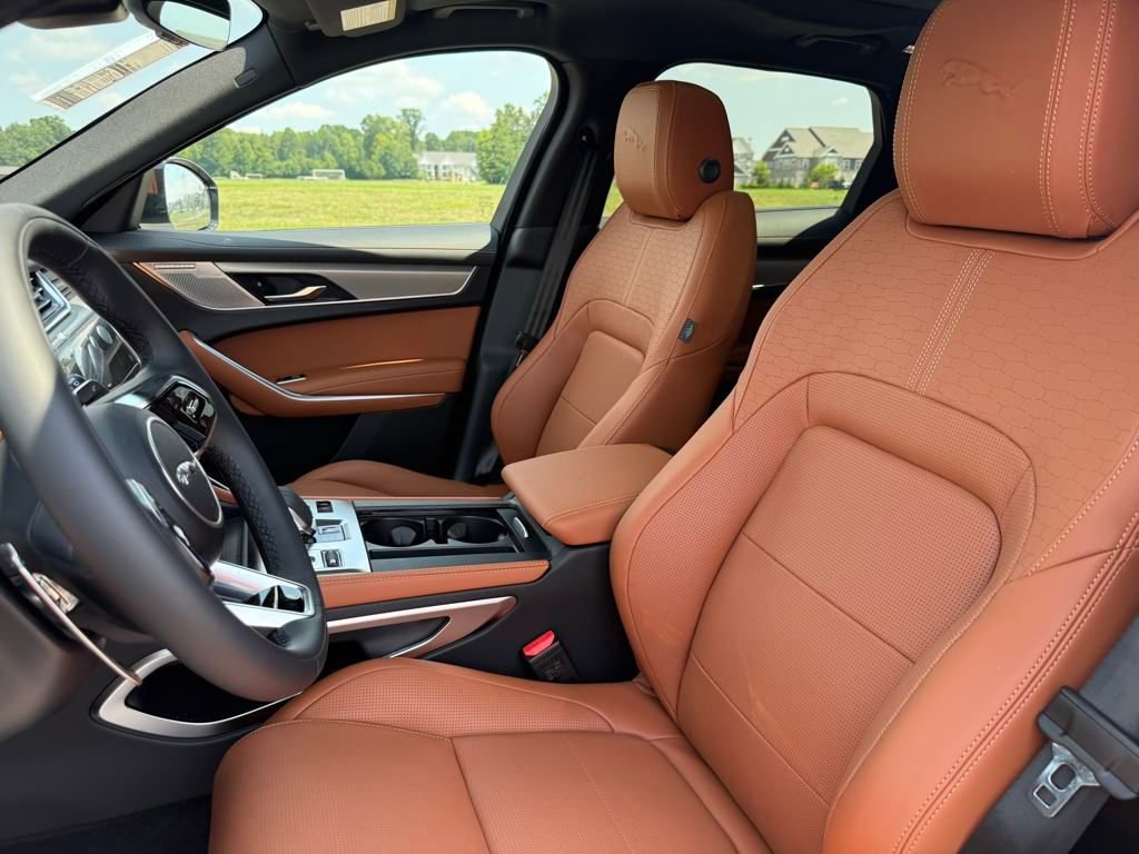 New 2026 Jaguar F-PACE R-Dynamic S image 11