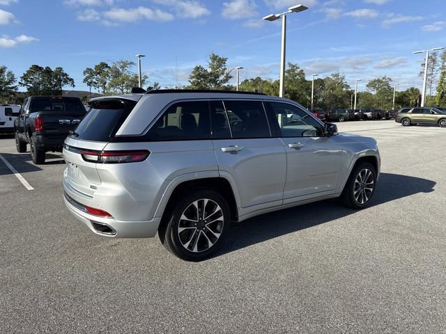 Used 2024 Jeep Grand Cherokee Overland w/ Trailer Tow Package image 3