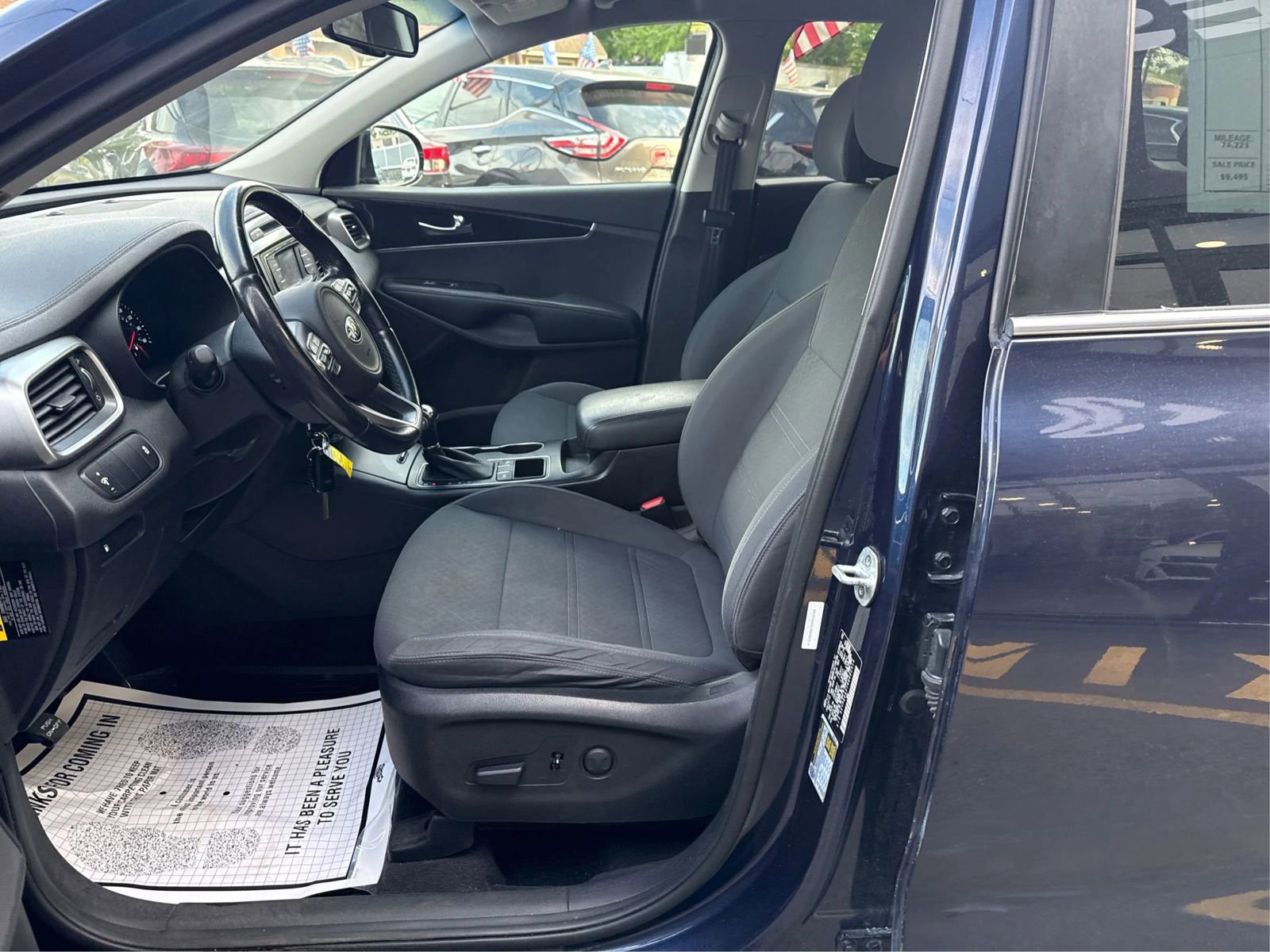 Used 2016 Kia Sorento FWD w/ LX Convenience Package image 9