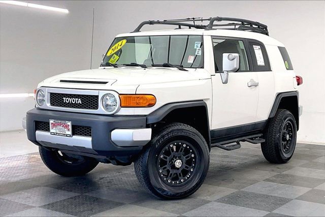 Used 2014 Toyota FJ Cruiser 4WD w/ Convenience Package image 12