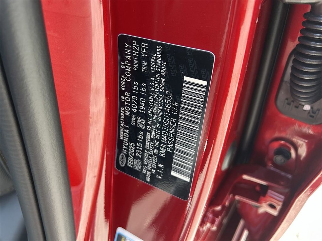 New 2025 Hyundai Elantra SEL image 31