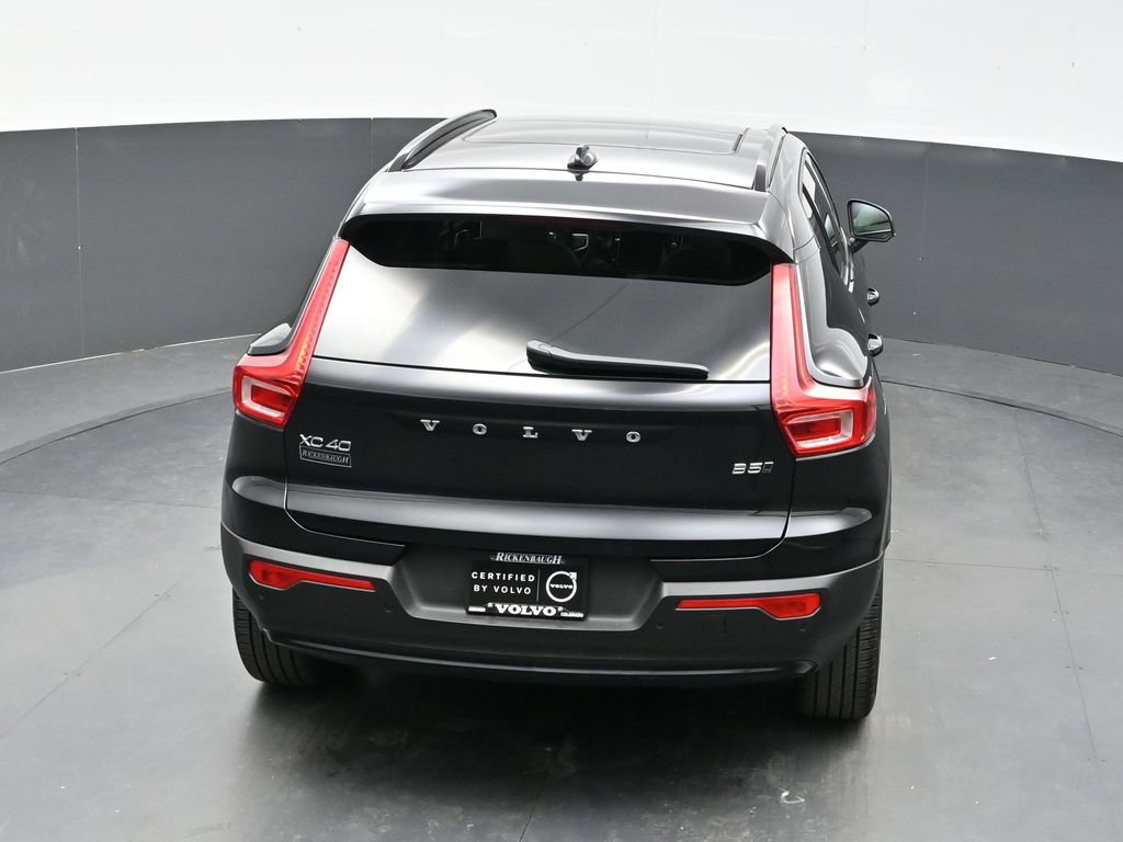 Used 2025 Volvo XC40 B5 Ultra image 34