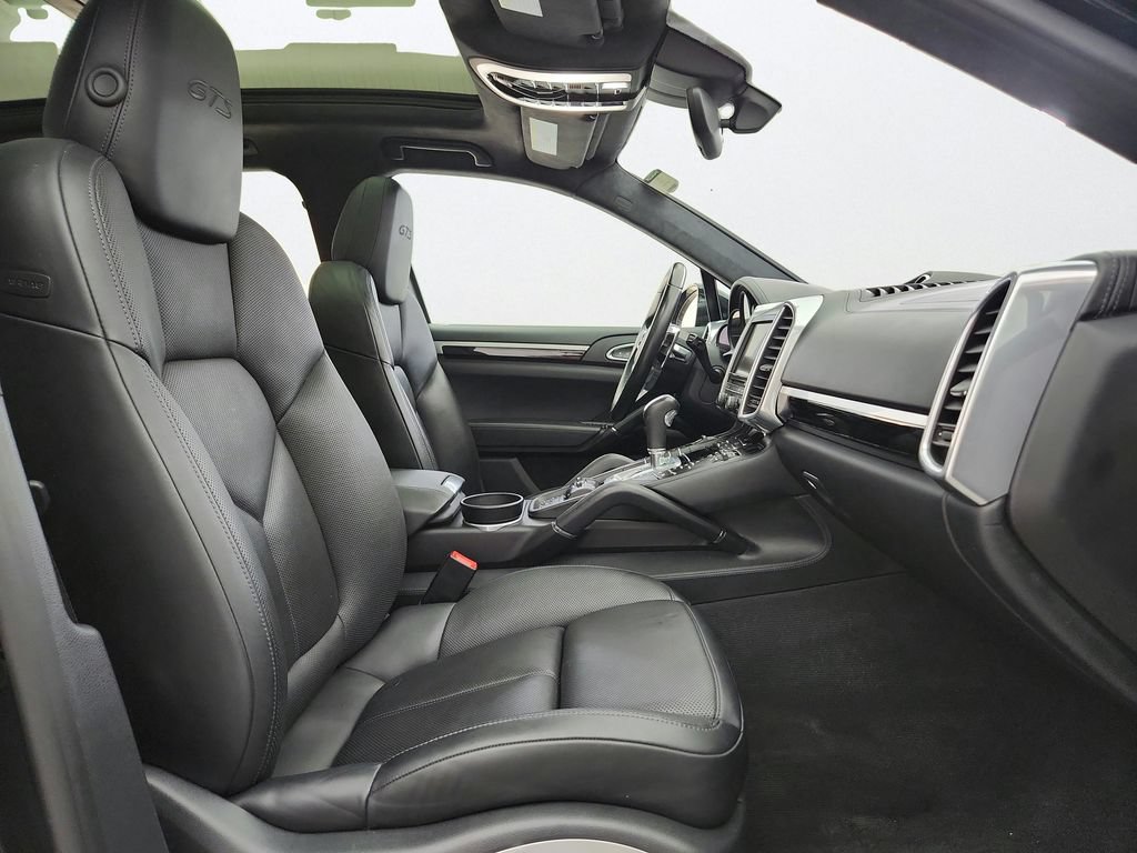 Used 2016 Porsche Cayenne GTS AWD/4WD image 27