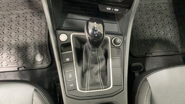 New 2027 Volkswagen Jetta SE FWD image 12