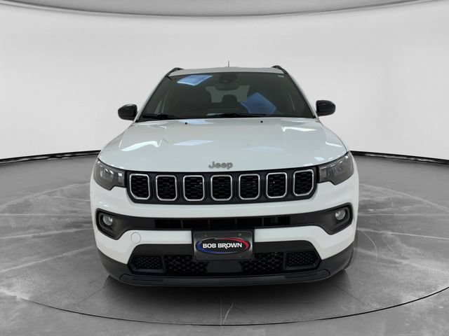 Used 2024 Jeep Compass Latitude AWD/4WD image 8