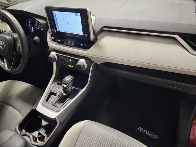Used 2019 Toyota RAV4 Limited w/ Cold Weather Package FWD image 29