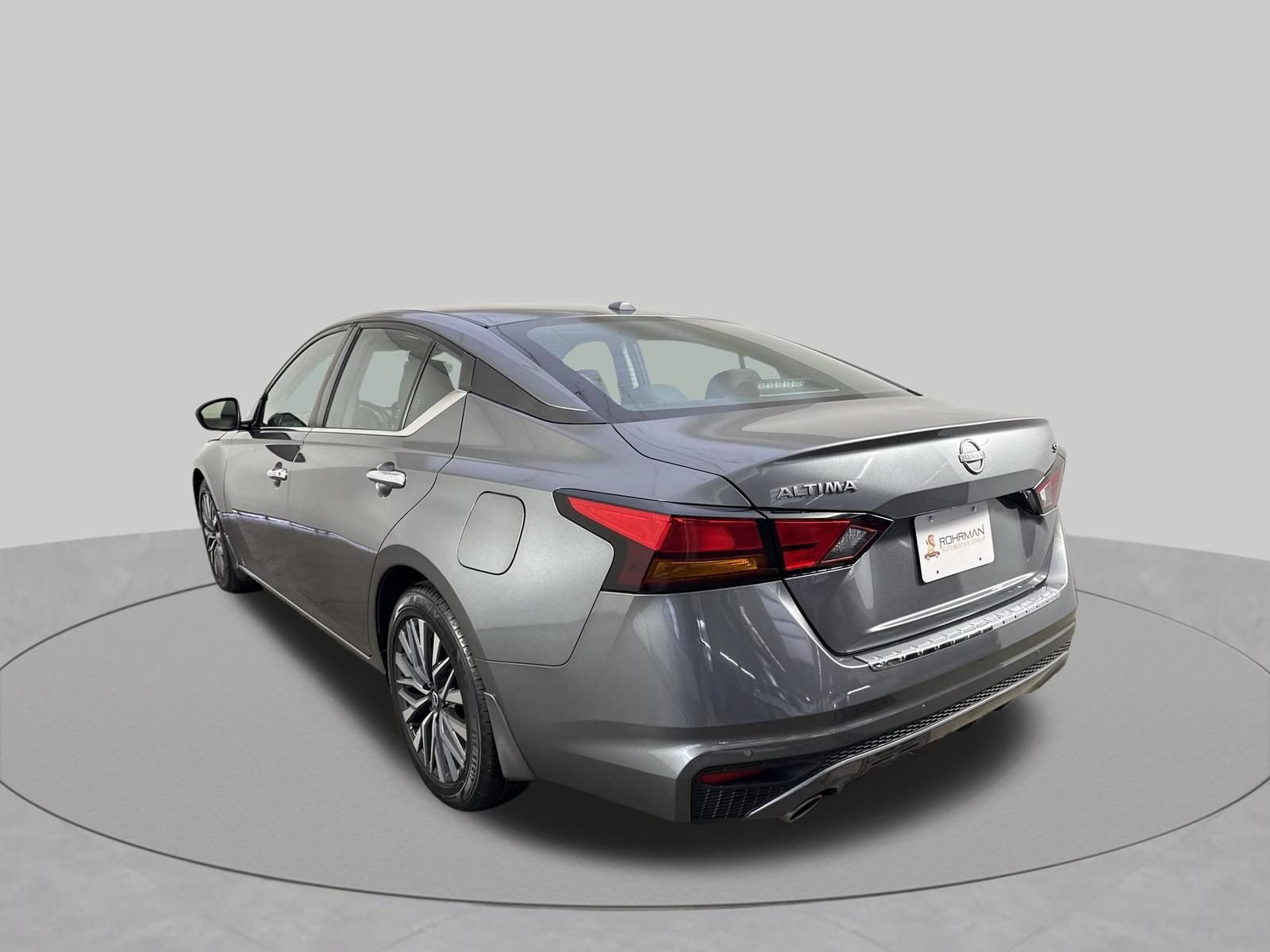 Used 2023 Nissan Altima 2.5 SV w/ SV Premium Package FWD image 32