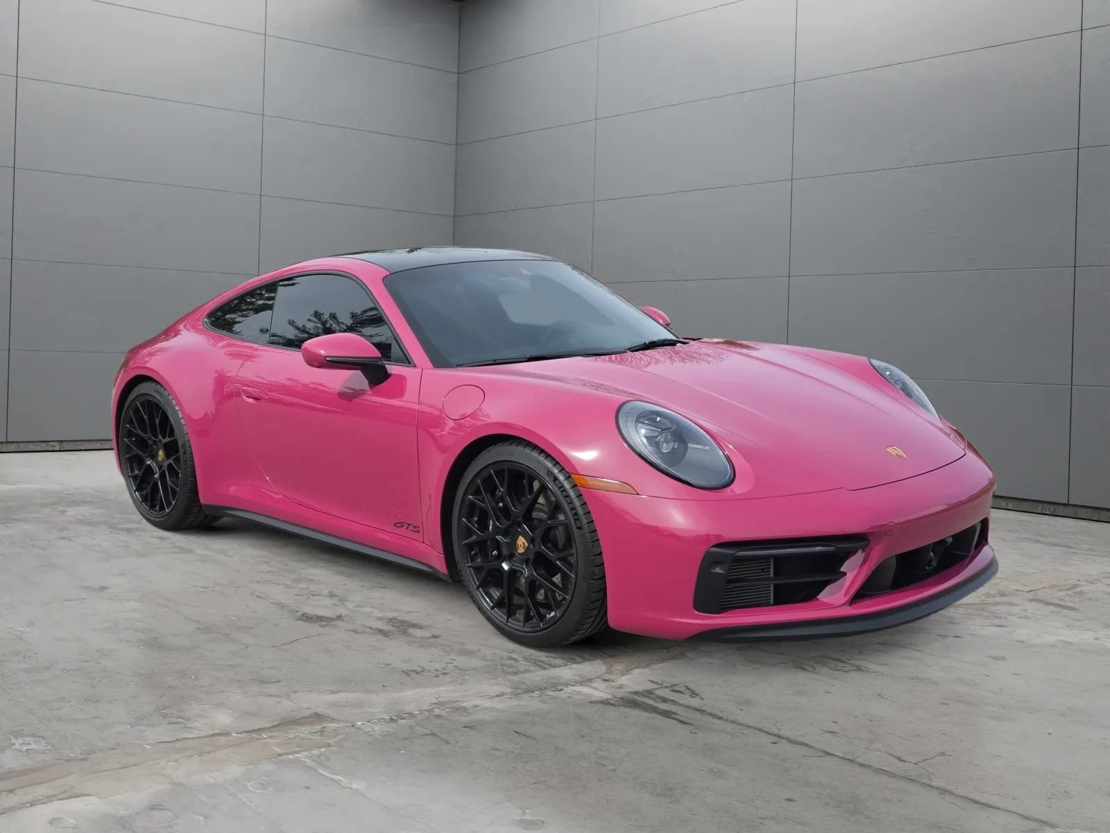 Used 2024 Porsche 911 Carrera GTS w/ Premium Package RWD image 7