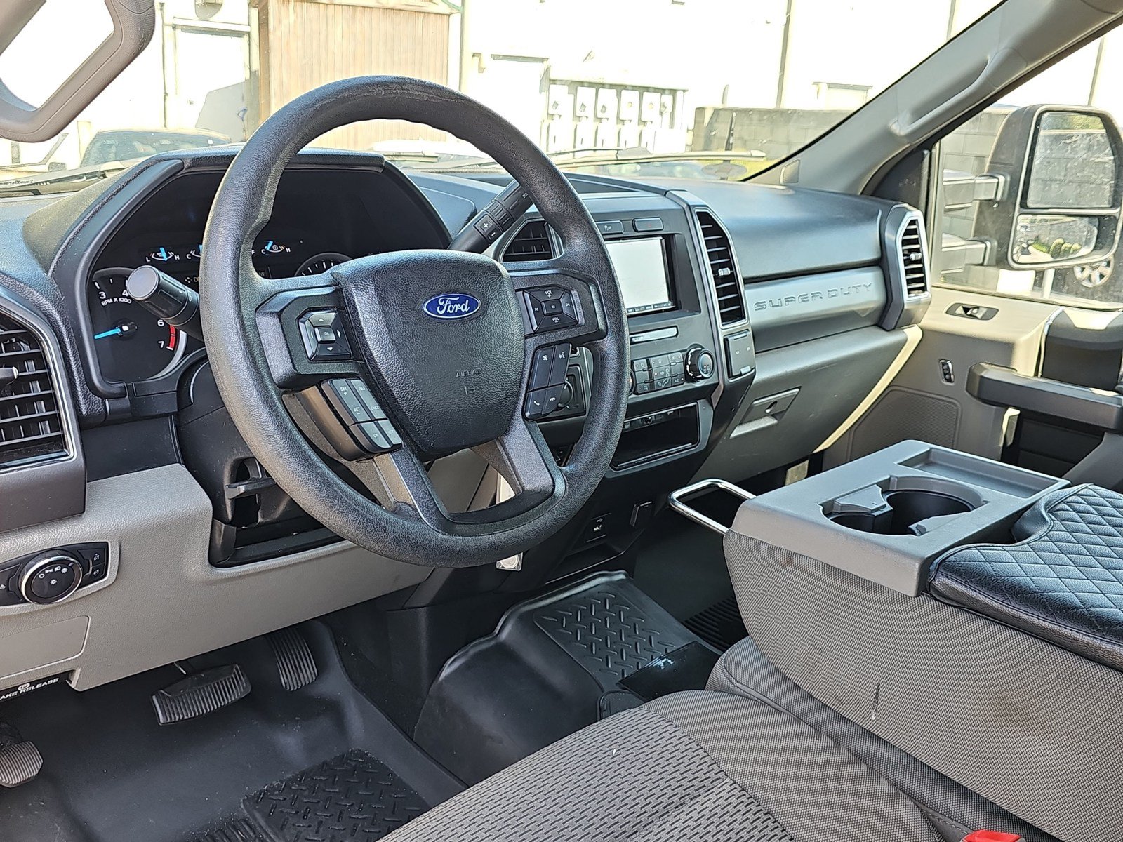 Used 2019 Ford F250 XLT w/ Snow Plow Prep Package AWD/4WD image 15