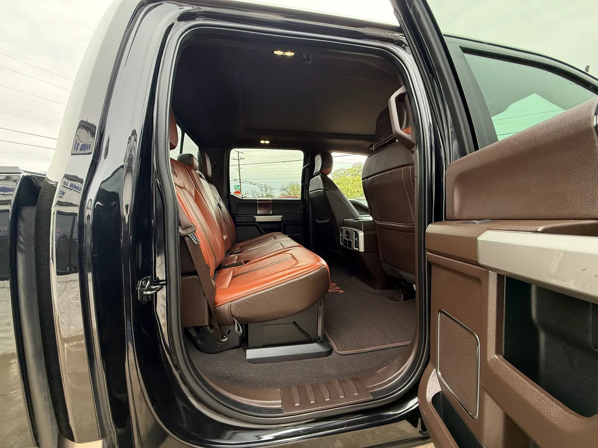 Used 2019 Ford F250 King Ranch w/ King Ranch Ultimate Package AWD/4WD image 10
