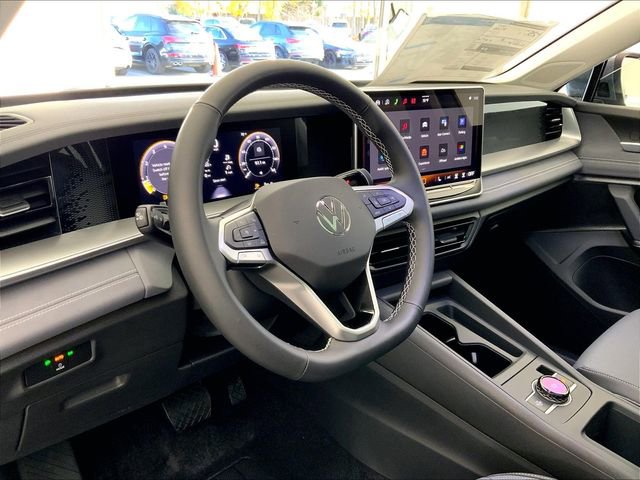 New 2026 Volkswagen Tiguan SE image 7