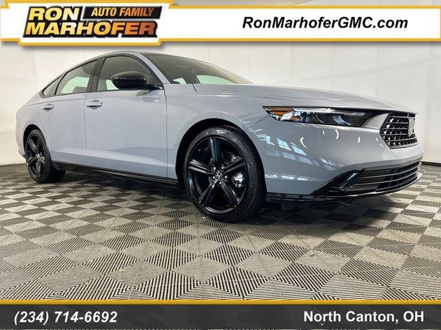 Used 2025 Honda Accord Sport image 1