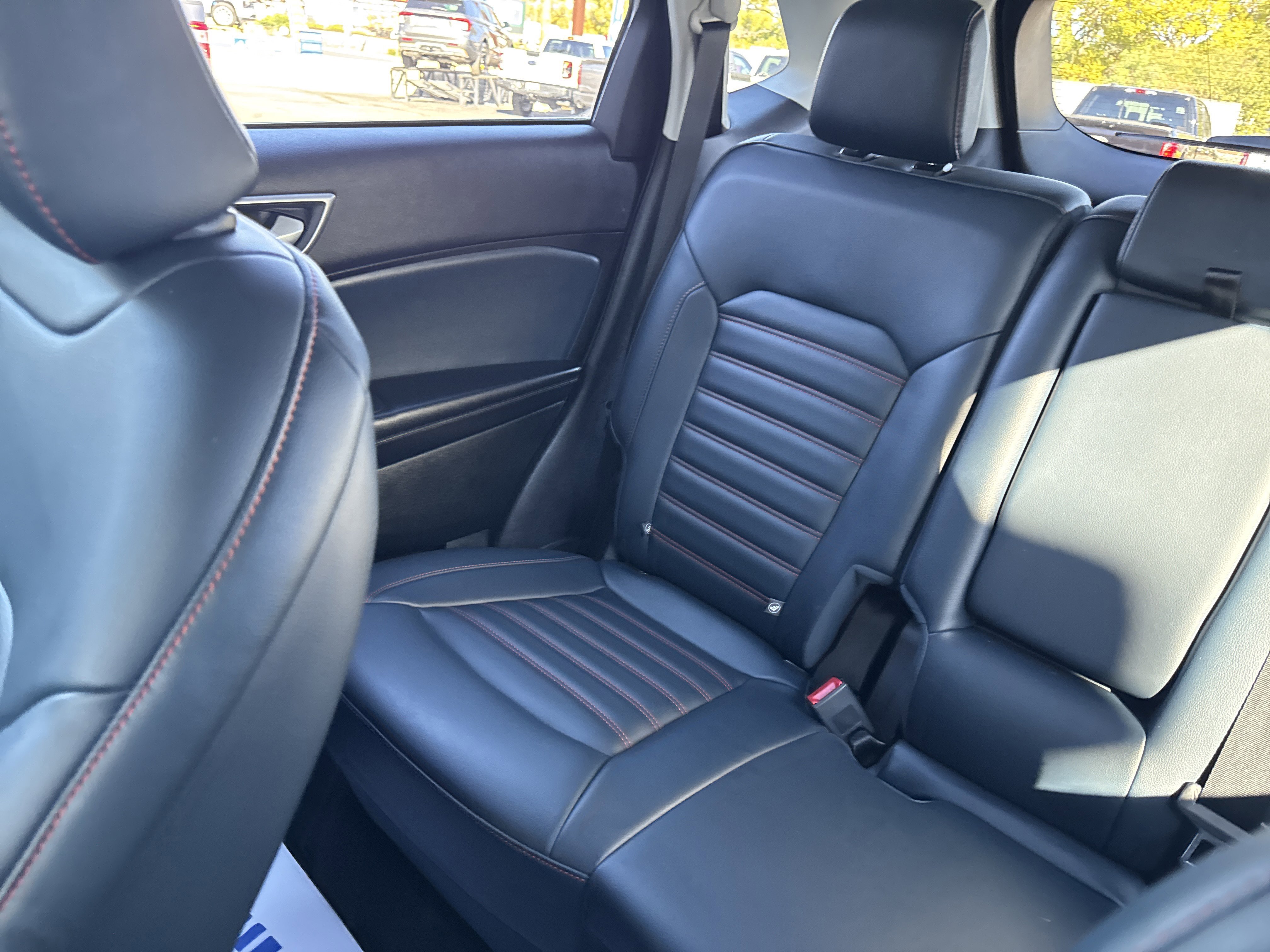 Used 2023 Ford Edge SEL w/ Sport Appearance Package image 33