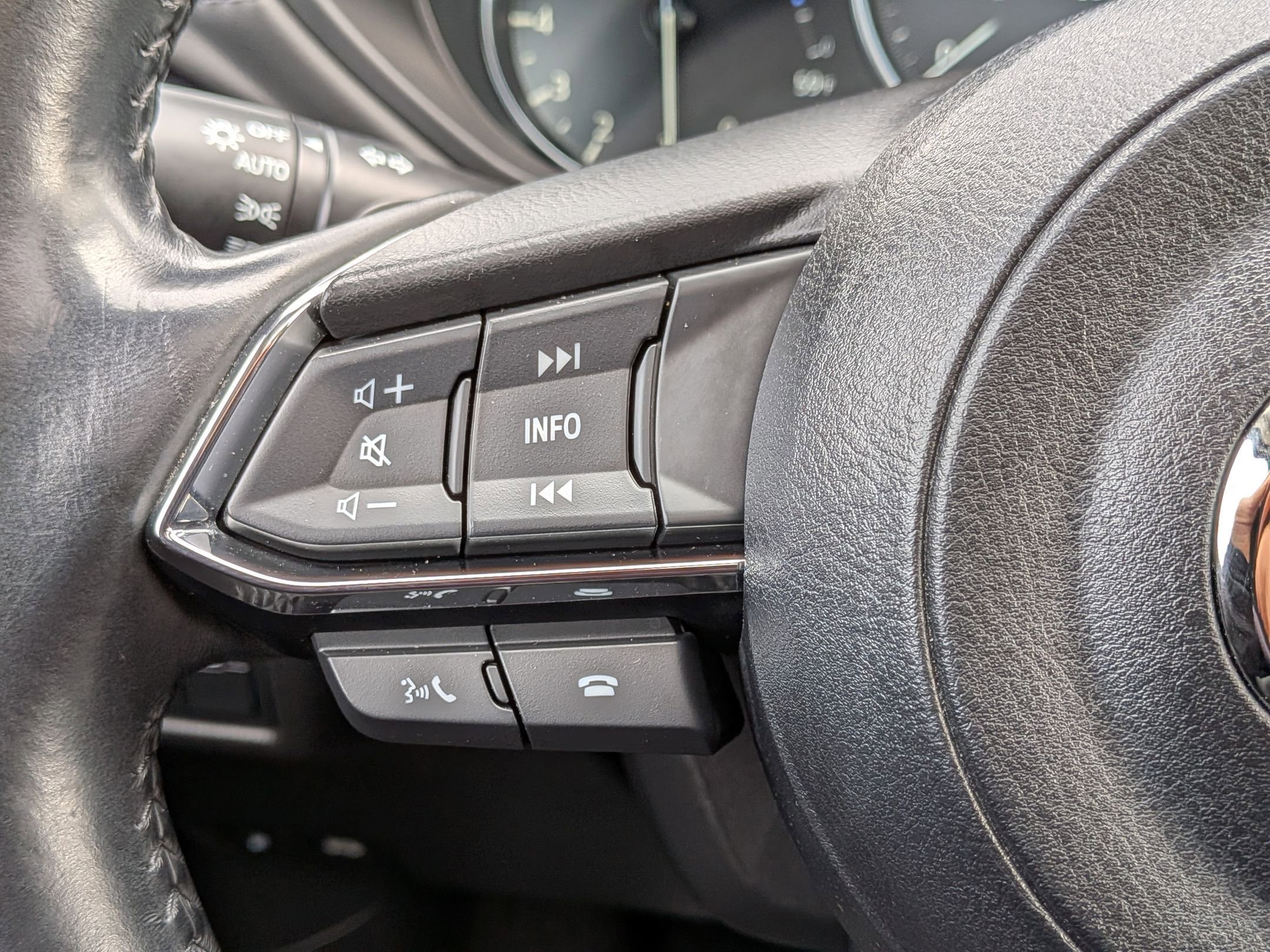 Used 2022 MAZDA CX-5 AWD 2.5 S w/ Premium Package image 14