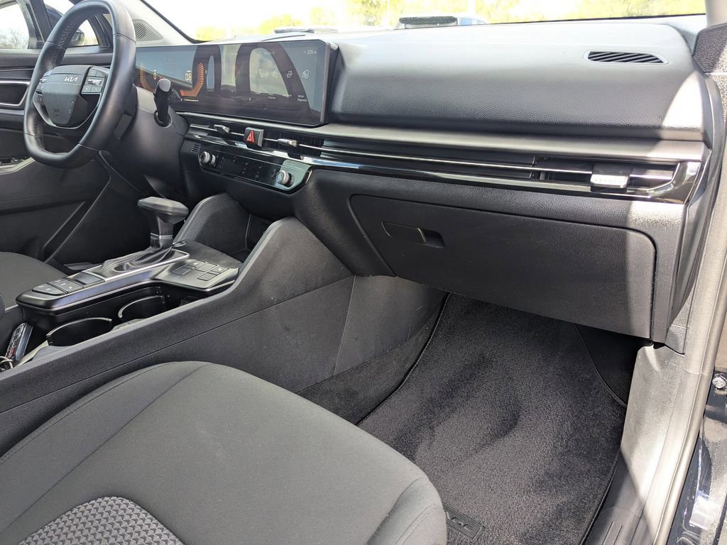 Certified 2026 Kia Sportage LX w/ LX Convenience Package image 9