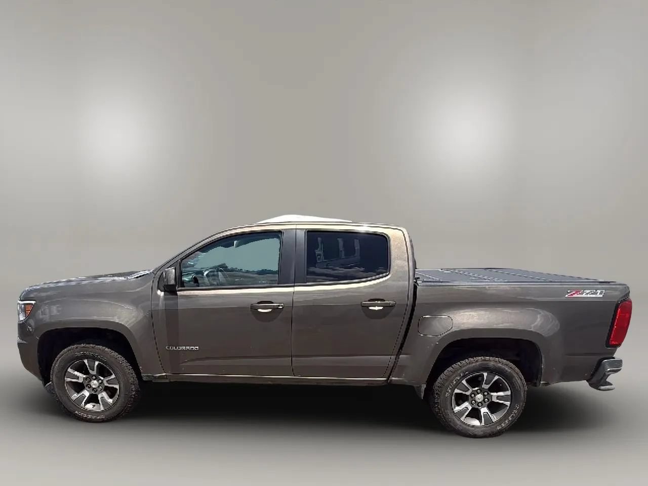 Used 2016 Chevrolet Colorado Z71 AWD/4WD image 2