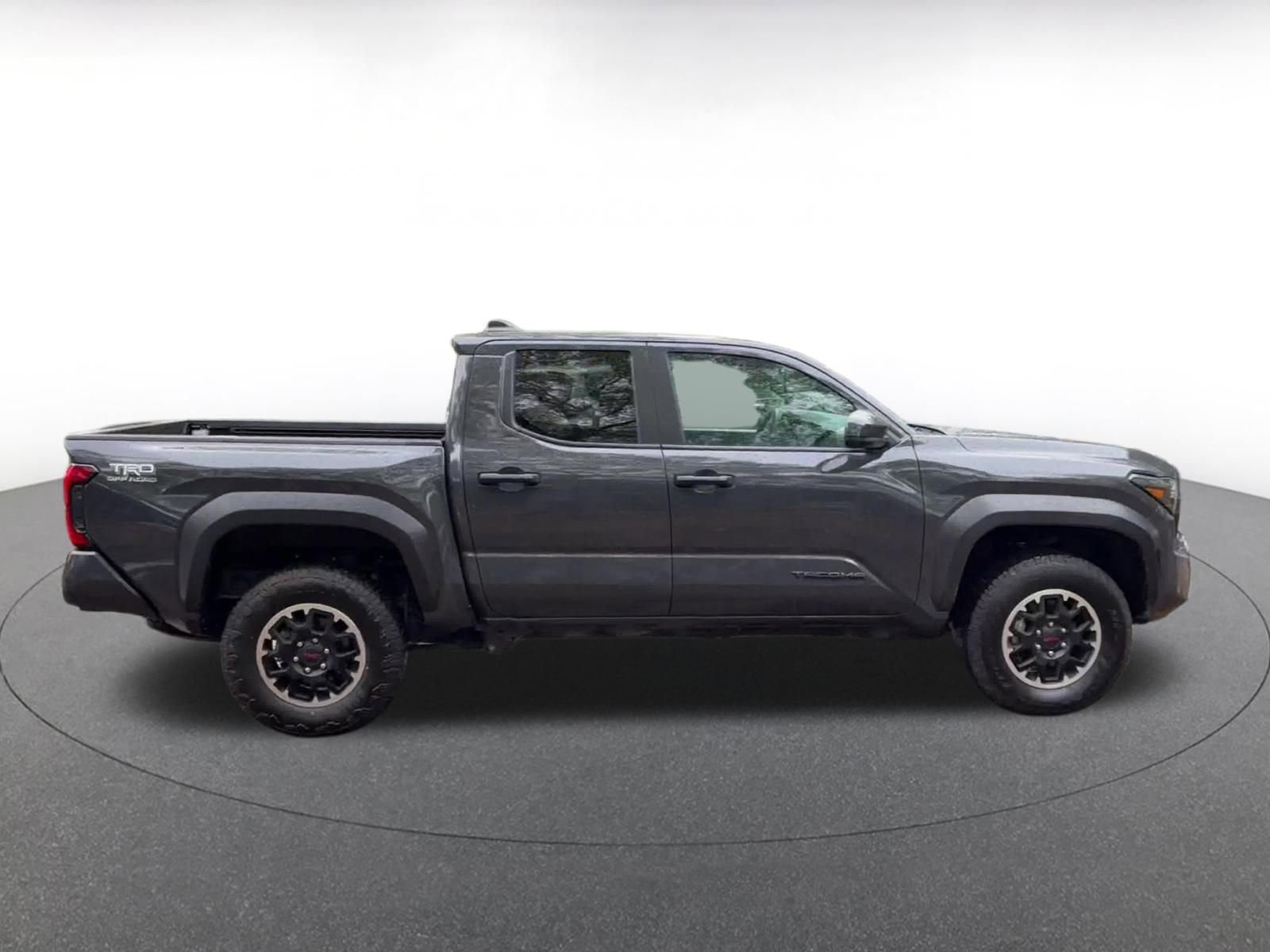 Used 2025 Toyota Tacoma TRD Off-Road image 16