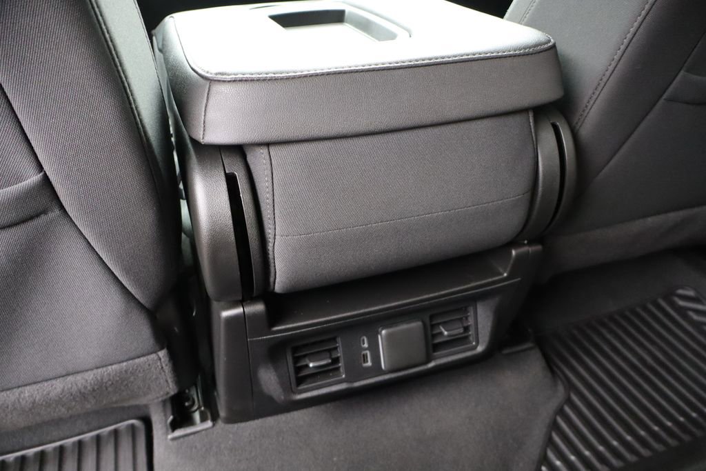 Used 2024 GMC Sierra 1500 Elevation image 40