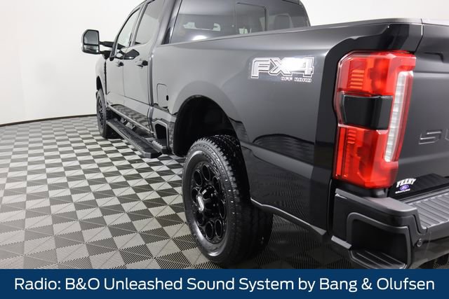 New 2026 Ford F350 Lariat w/ Black Appearance Package image 21