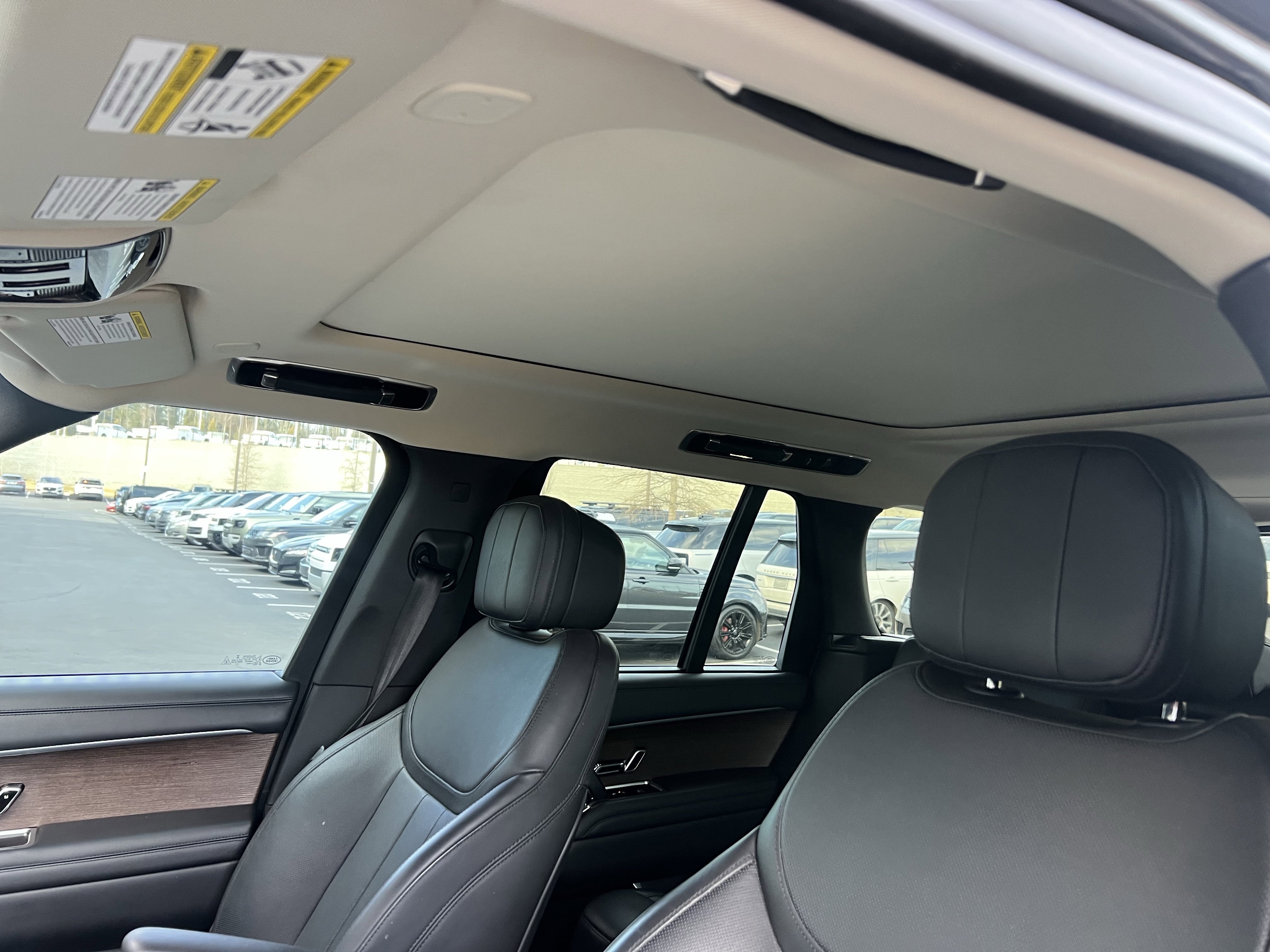 Certified 2023 Land Rover Range Rover SE image 20