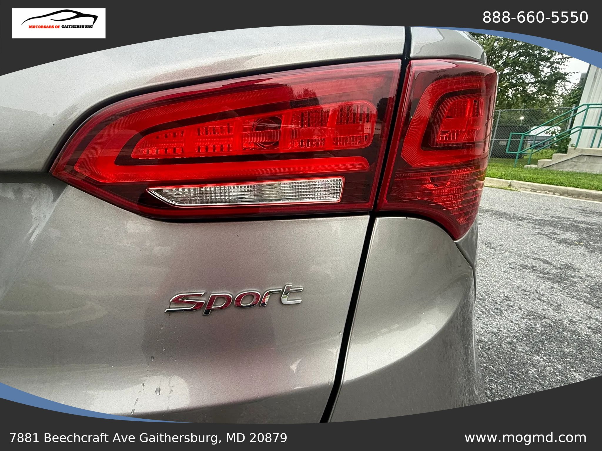 Used 2017 Hyundai Santa Fe Sport FWD image 8