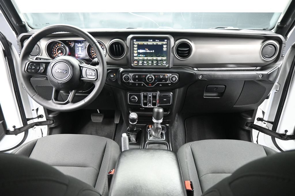 Used 2023 Jeep Gladiator Sport AWD/4WD image 14