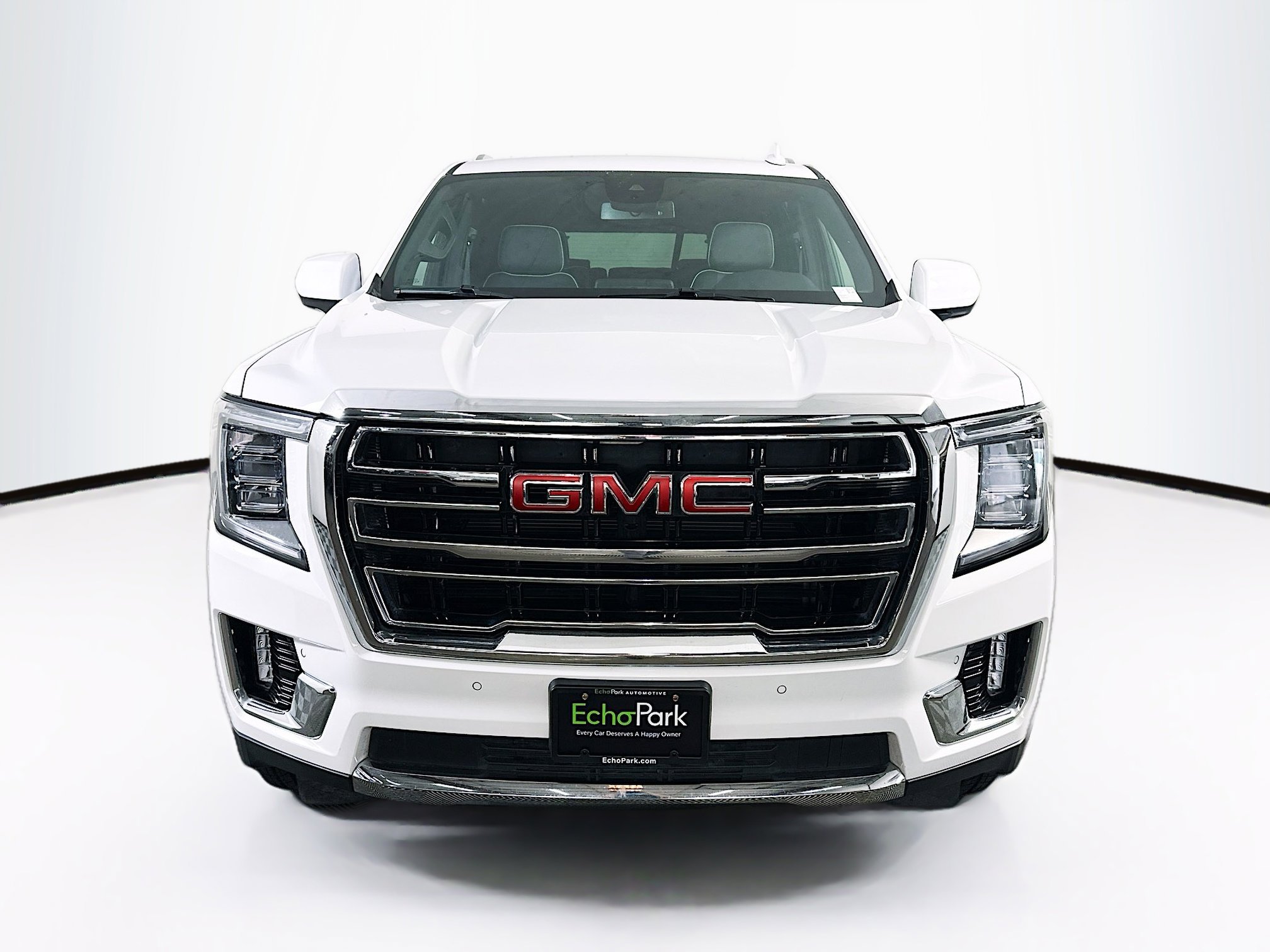 Used 2024 GMC Yukon SLT image 2