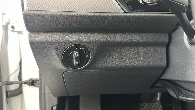 Used 2019 Volkswagen Jetta R-Line FWD image 19