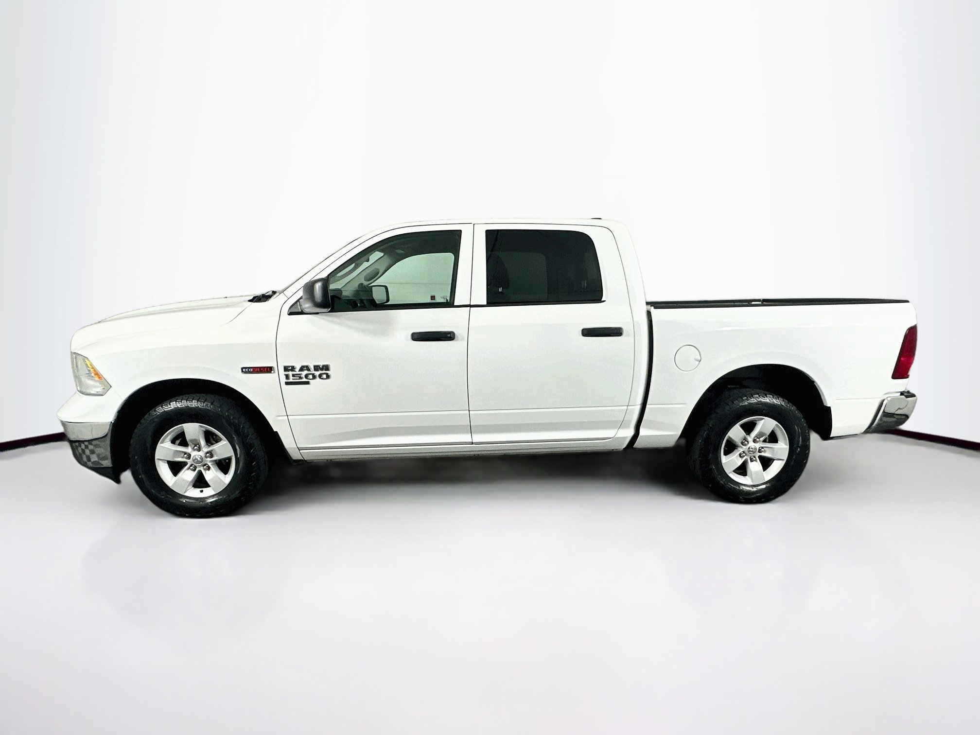 Used 2019 RAM 1500 Tradesman w/ Chrome Appearance Group RWD image 4