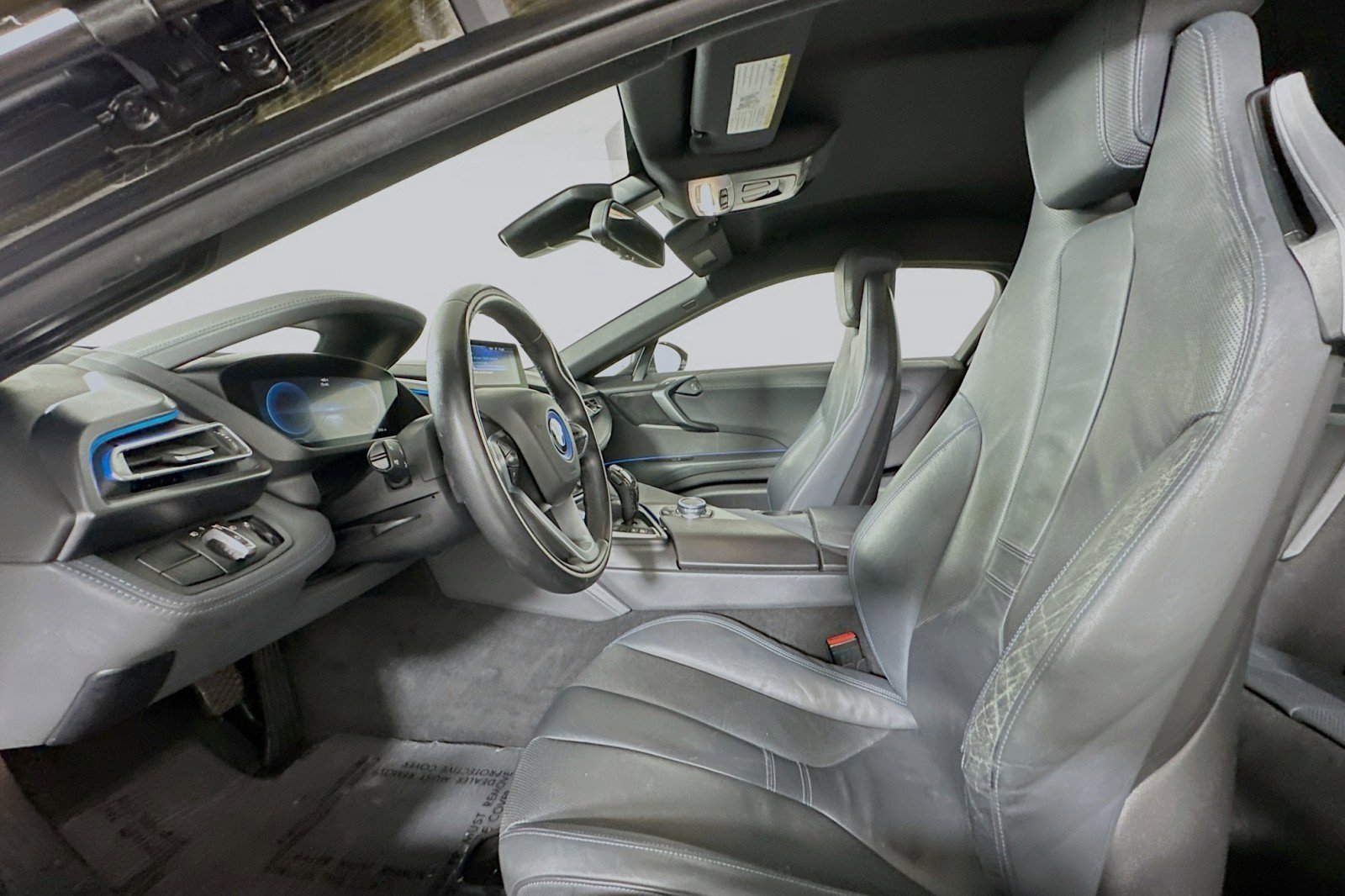 Used 2015 BMW i8 image 18