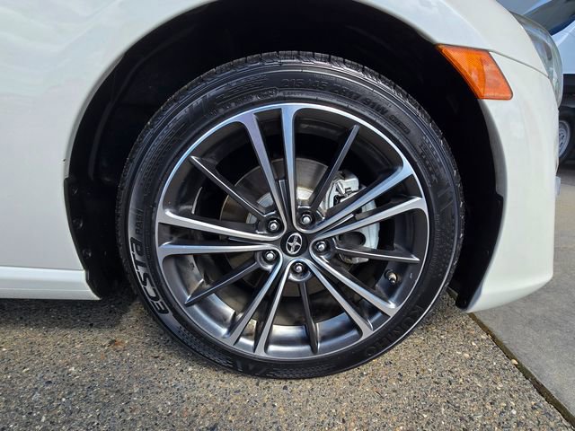 Used 2015 Scion FR-S image 22