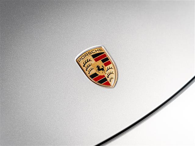 Used 2024 Porsche 718 Cayman GT4 image 16