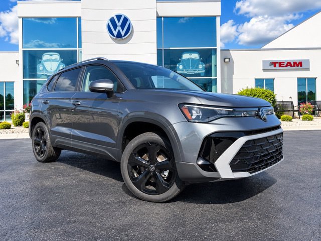 New 2027 Volkswagen Taos SEL AWD/4WD image 1