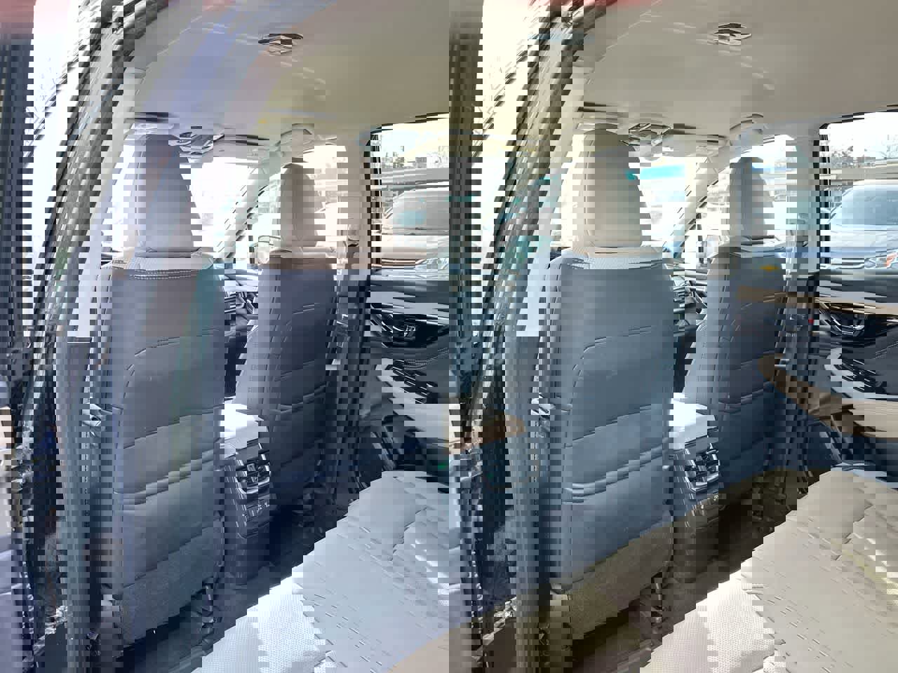 Used 2020 Subaru Outback Limited image 23