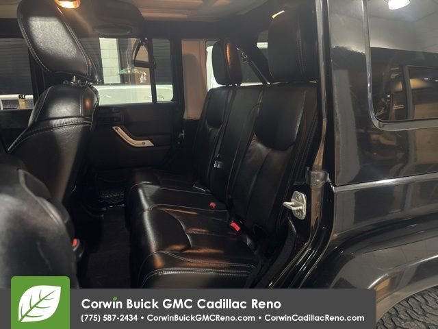 Used 2013 Jeep Wrangler Unlimited Sahara w/ Connectivity Group AWD/4WD image 28