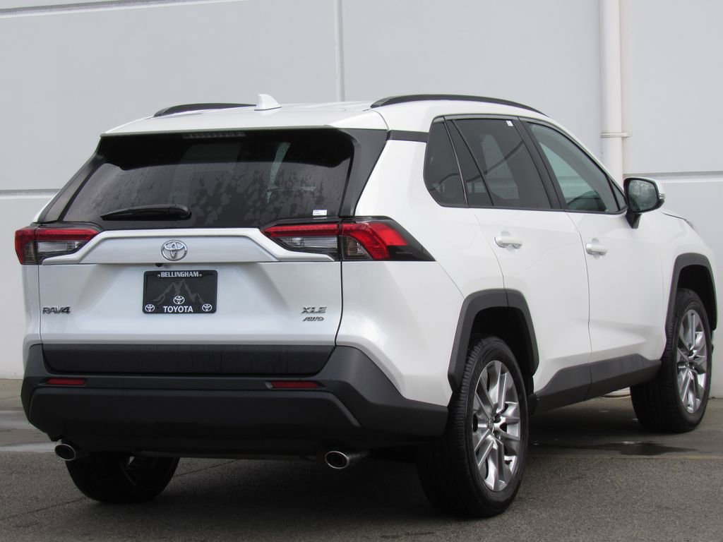 Used 2025 Toyota RAV4 XLE Premium w/ Weather Package AWD/4WD image 6
