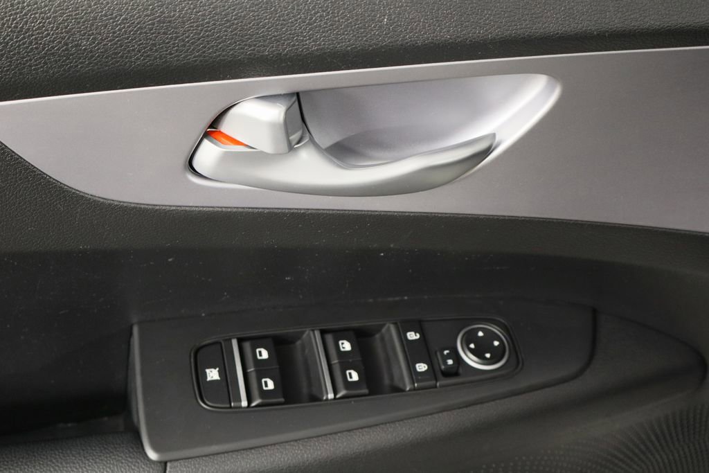 Used 2024 Kia Forte LXS image 23