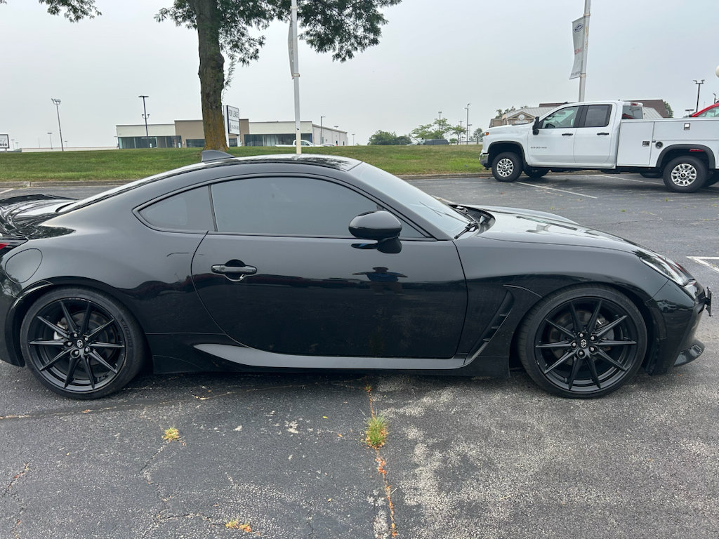 Used 2024 Toyota GR86 Premium RWD image 4