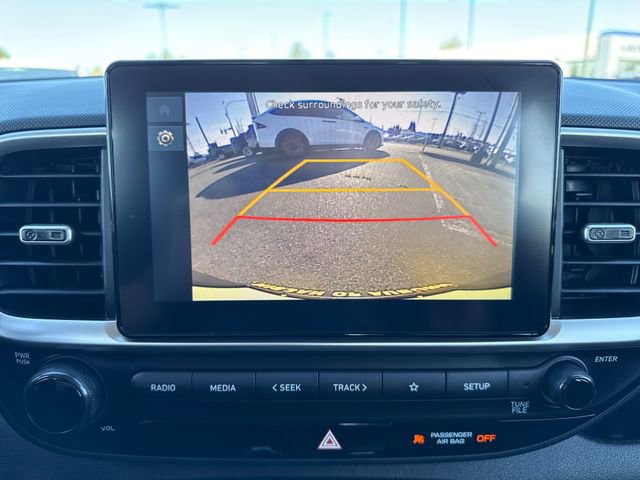 Used 2025 Hyundai Venue SE image 28