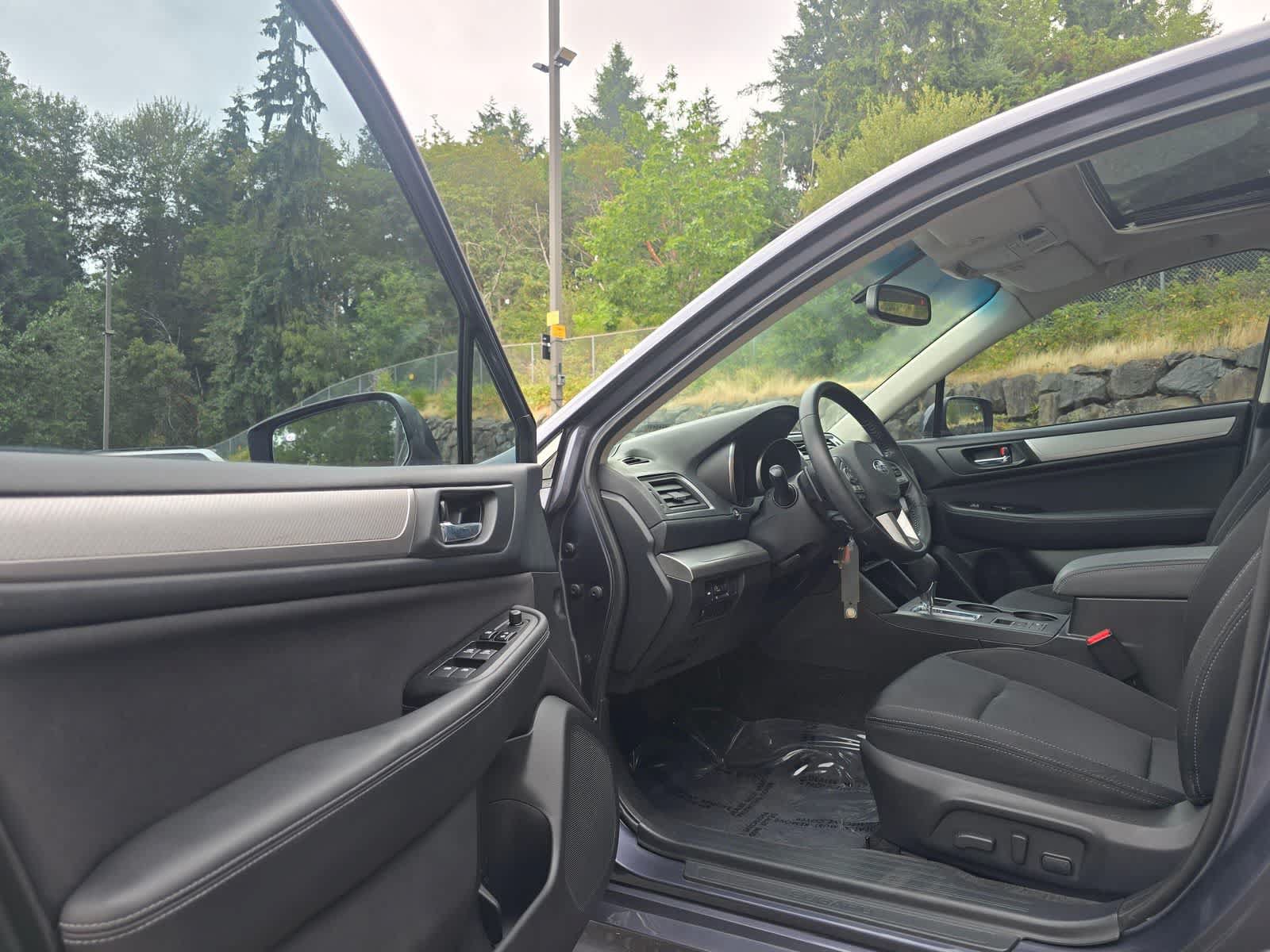 Used 2015 Subaru Legacy 2.5i Premium w/ Moonroof Package AWD/4WD image 20